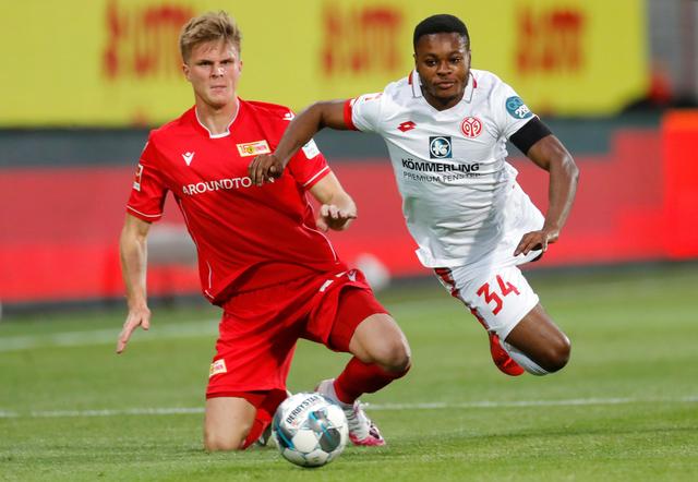 违反规定的 违反规定的