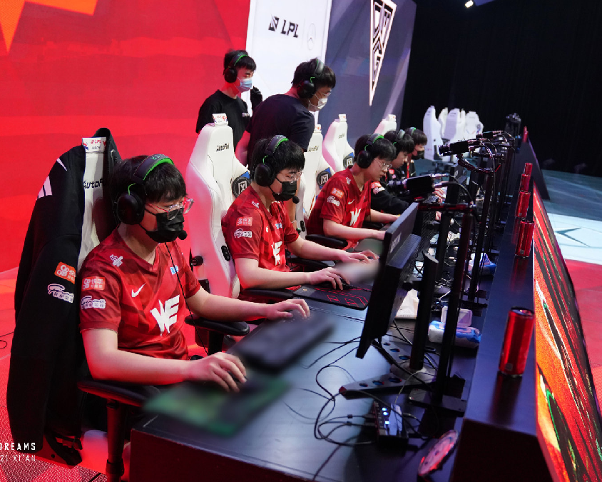 德与加纳乔 德与加纳乔